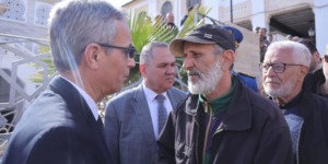 وزير الثقافة يقدم واجب العزاء لعائلة الفقيد حَمْزَة فَغُولِي