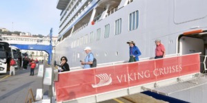 ميناء الجزائر يستقبل الباخرة السياحية “Viking Saturn” وعلى متنها 913 سائحا أجنبيا