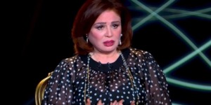 إلهام شاهين تثير الجدل مجددًا.. “الصلاة ممكن تتأجل”