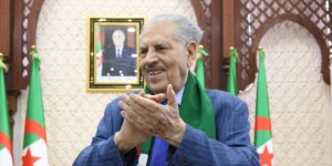 قوجيل يهنئ البطلة الأولمبية كيليا نمور لتألقها في كأس العالم للجمباز بالقاهرة