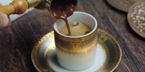 قهوة الجزوة بعد الإفطار… نكهة مميزة ومذاق مُعدل للمزاج