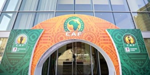 أساطير إفريقيا يواجهون رسميي الكاف الأربعاء المقبل