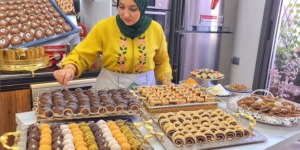 حلويات العيد.. التقليد الذي لا تفوّته الجزائريات رغم الغلاء
