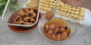 مقروط العسل