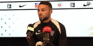 هاريس بلقبلة: لا يجب الركض خلف اللاعبين المترددين في حمل الألوان الوطنية