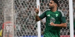 محرز نجم مباراة الأهلي – الوحدة