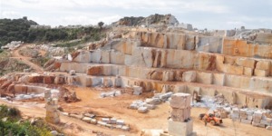 تأميم المناجم.. من الاستنزاف الاستعماري إلى السيادة المنجمية وإعادة كتابة مصير الثروات الباطنية