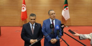 الجزائر- تونس: وزيرا داخلية البلدين يبرزان الإرادة المشتركة في التصدي للظواهر السلبية بالمناطق الحدودية