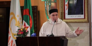 بلمهدي يؤكد تمسك الأمة الجزائرية بالقرآن