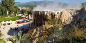 حمامات قالمة.. قبلة الباحثين عن الراحة في فصل الربيع