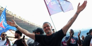 لويس إنريكي: سعيد بالتتويج بالدوري لكن علينا تحطيم الأرقام القياسية