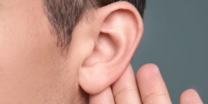 فقدان السمع المفاجئ.. كيف ننتبه إليه؟