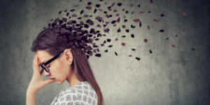 الخرف المبكر.. أعراض لا ينبغي تجاهلها