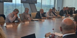 سوناطراك تعمق تعاونها مع “إكسون موبيل” لاستكشاف النفط وتطوير المناجم بالجزائر