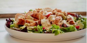 سلطة بالدجاج