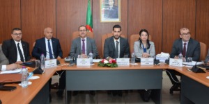 لجنة المالية تستمع إلى المديرين العامين للجمارك و الضرائب