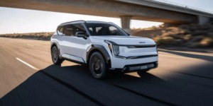 كيا EV9 Nightfall Edition  