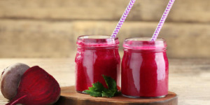 تناول عصير الشمندر قبل النوم.. قد يُسبب مخاطر لا تتوقعها