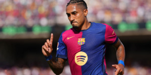 برشلونة يبدأ مفاوضات تجديد عقد رافينيا