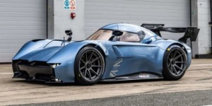 الرقم القياسي على حلبة توب جير يصبح من نصيب مكمورتري سبيرلينج بيور