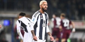 دوغلاس لويز على أعتاب الرحيل عن جوفنتوس