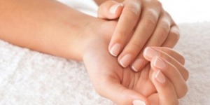 أسباب لنمو أظافر اليد أسرع من أظافر القدم