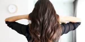 زيت الأفوكادو لشعر صحي ولامع