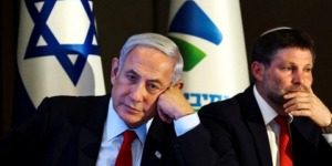 سموتريتش يهدد زامير بالإقالة حال رفضه تنفيذ القرارات بشأن غزة