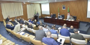 انطلاق أولى الجلسات المخصصة لدراسة الاقتراحات الخاصة بمراجعة القانون الأساسي