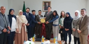 مزيان يستقبل وفدا من اتحاد الصحفيين ويؤكد التزامه بدعم مبادرات النهوض بالإعلام الوطني