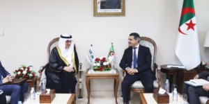 بوالزرد يستقبل محمد الجاسر ويؤكد على أهمية تطوير التعاون نحو مشاريع تنموية كبرى