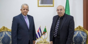 قويدري يستقبل سفير كوبا لتعزيز التعاون في مجال إنتاج الأدوية