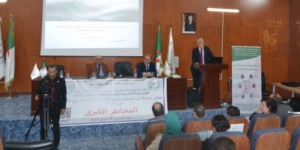 وهران.. الوالي يبحث سبل مجابهة الأخطار الناجمة عن الكوارث والتغيرات المناخية