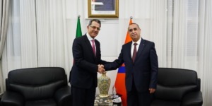 الرئيس المدير العام لسونلغاز يستقبل وفدا من شركة “بي أف الجزائر” ويؤكد: السلطات العليا للبلاد تولي للاستثمار الفلاحي والريفي أهمية بالغة