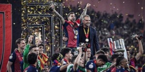 أنشيلوتي حزين وفليك يفتخر باللاعبين والجماهير