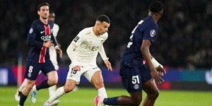 بوعناني يتألق ضد العملاق الباريسي