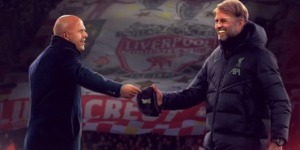 كلوب بعد فوز ليفربول بالدوري الإنجليزي: ممتنٌ جدًا للماضي، سعيدٌ جدًا بالحاضر، ومتفائلٌ جدًا بالمستقبل