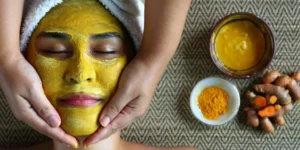 قناع الكركم للجسم.. لبشرة مثالية وبطريقة آمنة