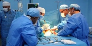 إجراء نحو 30 عملية في الجراحة التجميلية والترميمية بإيليزي