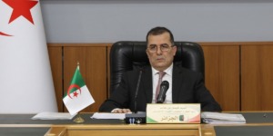 بن طالب يكشف تفاصيل الزيادات الممنوحة للعمال المهنيين المتعاقدين بالتوقيت الجزئي