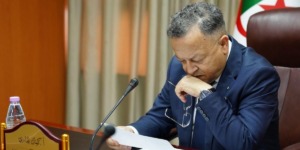 بداري يمنح الضوء الاخضر لمدراء الجامعات لاختيار عمداء ورؤساء الأقسام