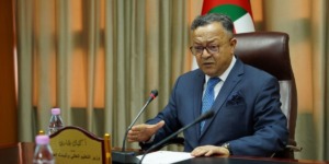 بداري يترأس اجتماعا تنسيقيا مع المدير العام للبحث العلمي والتطوير التكنولوجي