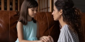 هذه كيفية تعليم أطفالك ثقافة الاعتذار