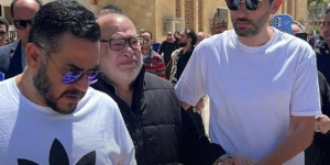 نجوم مصر يودعون بحرارة النجم سليمان عيد