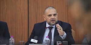 الترخيص لـ 552 وكالة سياحة بتنظيم العمرة ومنح 412 رخصة مناولة لفائدة وكالات أخرى