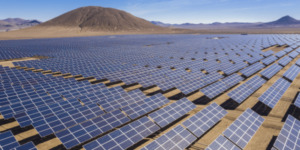 إطلاق مشاريع شمسية ضخمة لتعزيز الاستقلال الطاقوي والتنمية المستدامة