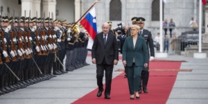 رئيس الجمهورية يخص باستقبال رسمي من قبل رئيسة جمهورية سلوفينيا