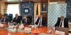 وزير الدولة وزير الطاقة والمناجم والطاقات المتجددة يشارك في اجتماع وزاري لثماني دول من تحالف أوبك+