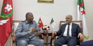 حمزاوي يستقبل ممثل كشافة الصومال وعضو الاتحاد الكشفي للبرلمانيين العرب