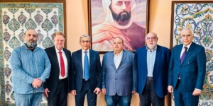 سفير الجزائر بلبنان يستقبل وفدا من قيادات الأحزاب الوطنية والقومية اللبنانية